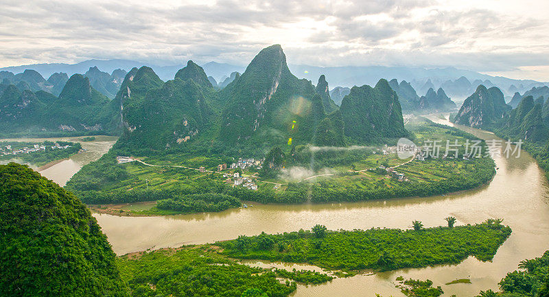 中国桂林梅西尔山景