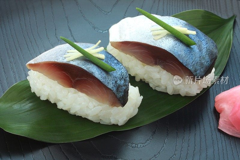 寿司加醋鲭鱼，日本料理