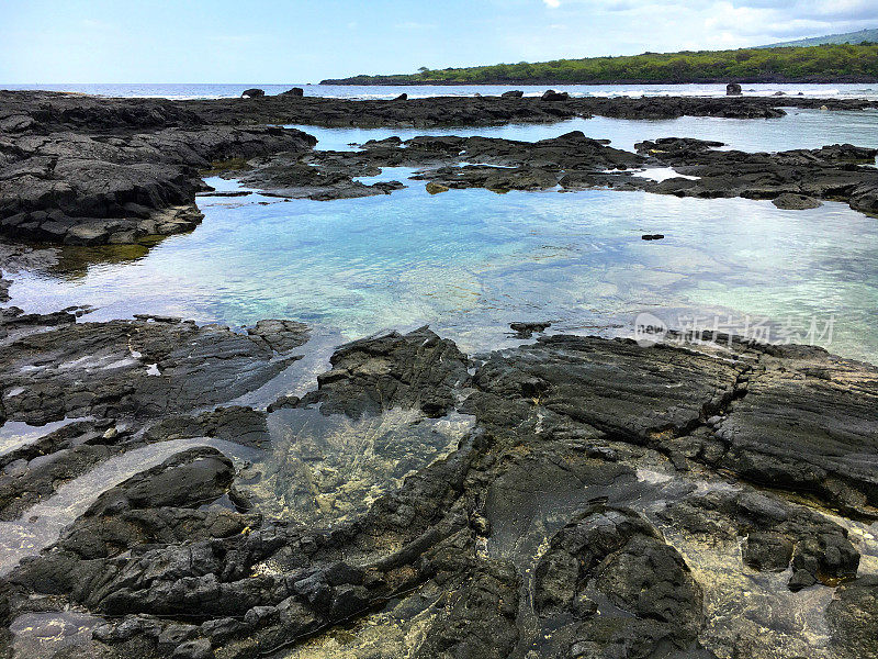 泻湖岩石潮池