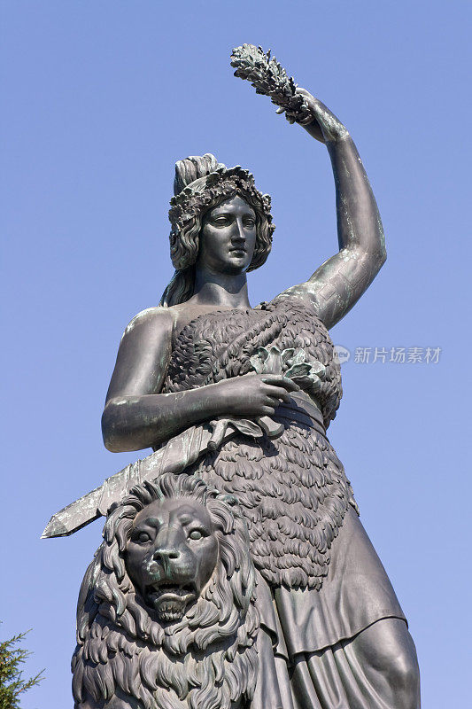 慕尼黑，Theresienwiese:巴伐利亚和狮子的雕像