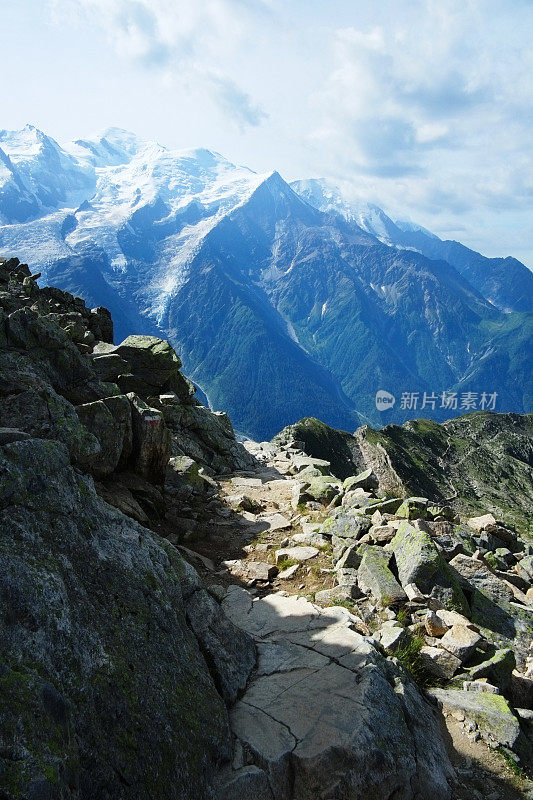 法国阿尔卑斯山的勃朗峰