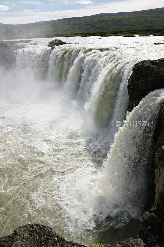 冰岛的塞尔福斯瀑布