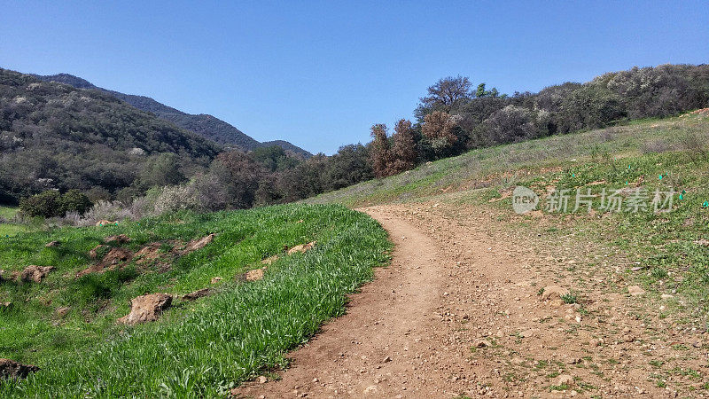 阿古拉山，马里布，派拉蒙牧场山脉徒步旅行路线，加州