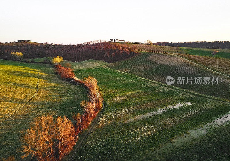 意大利托斯卡纳乡村的鸟瞰图