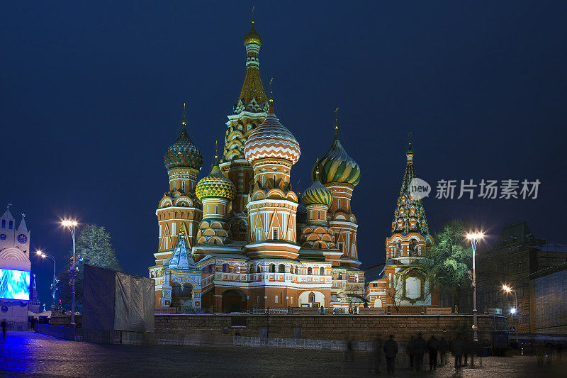 晚上的圣巴西尔大教堂(莫斯科，红场)