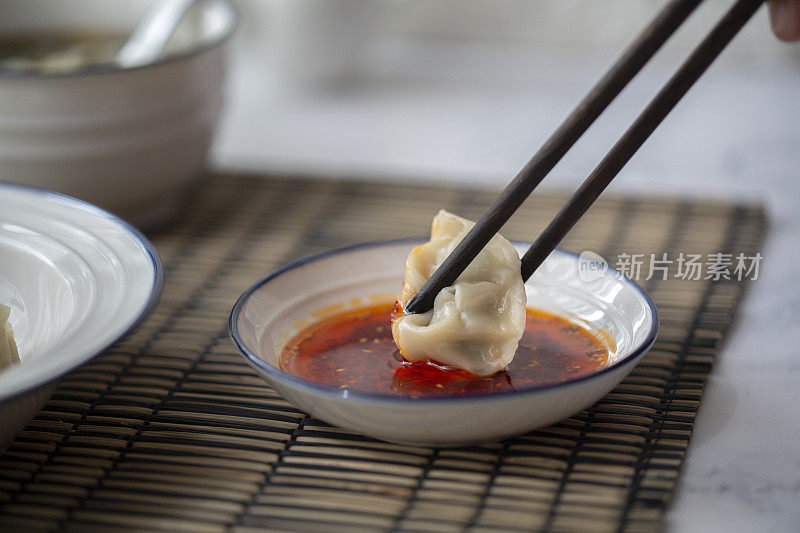 中餐:蒸饺子