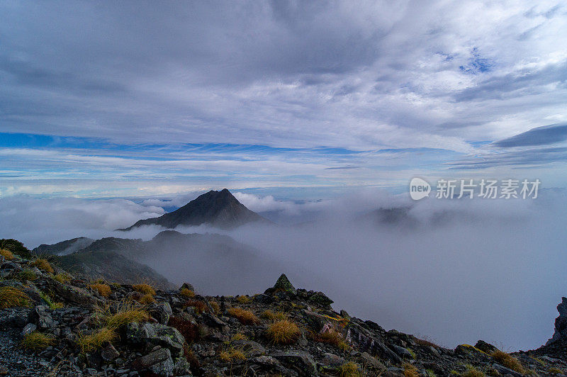 南阿尔卑斯山,日本山梨县县