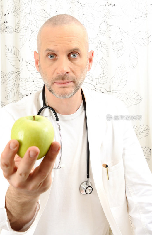 医生提供青苹果
