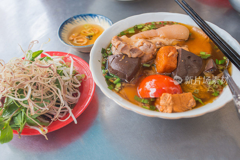 越南人早餐常吃的流行食物