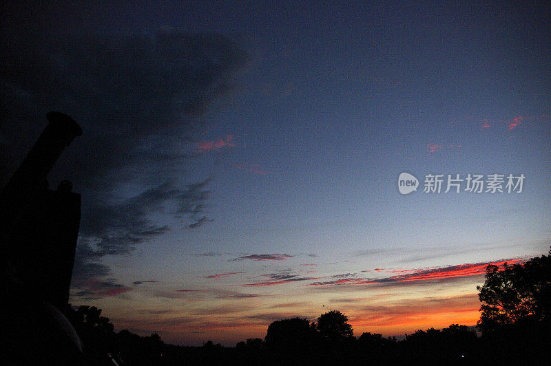 季节的天空看