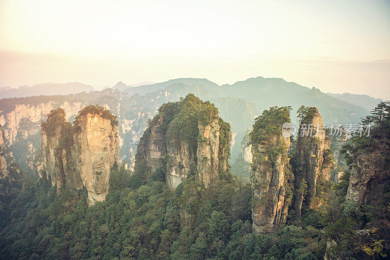 砂岩柱，张家界国家森林公园，中国