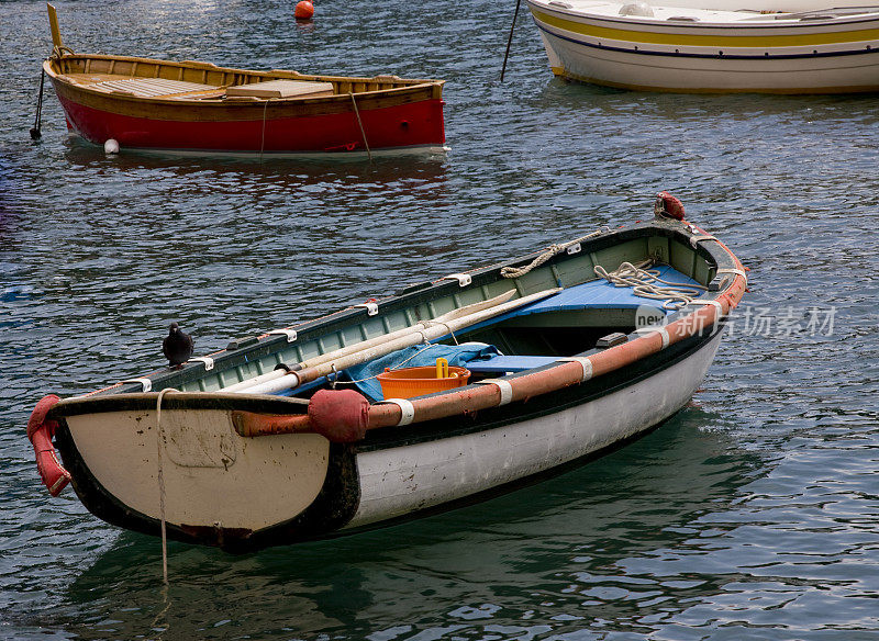 小船在Portofino