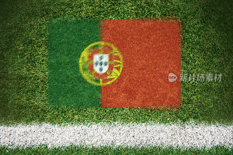 足球场上印着葡萄牙国旗