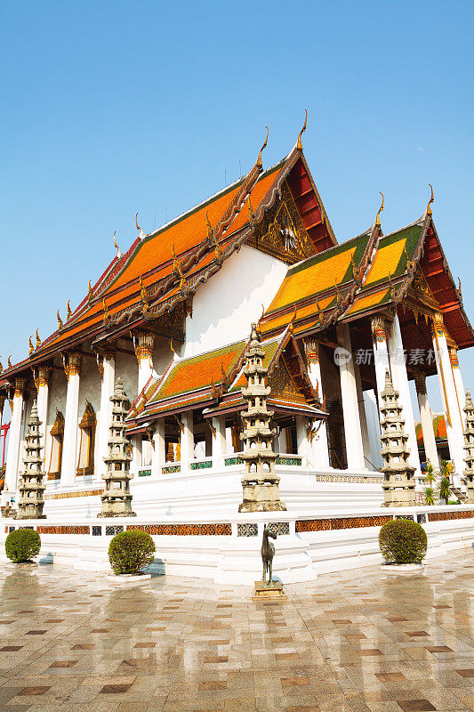 苏特寺庭院