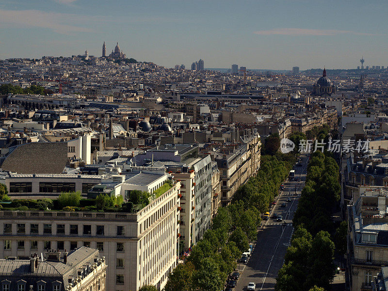 从凯旋门俯瞰巴黎，法国