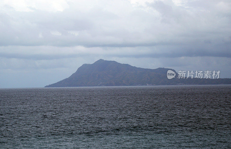 印度尼西亚:庞加加瓦海滩附近的岛屿