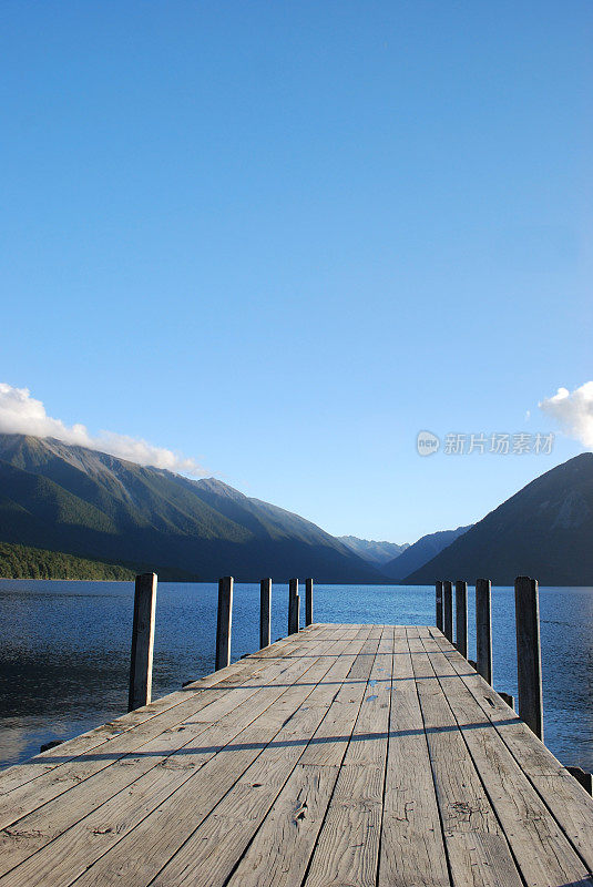 码头，罗托提湖，纳尔逊湖国家公园，新西兰
