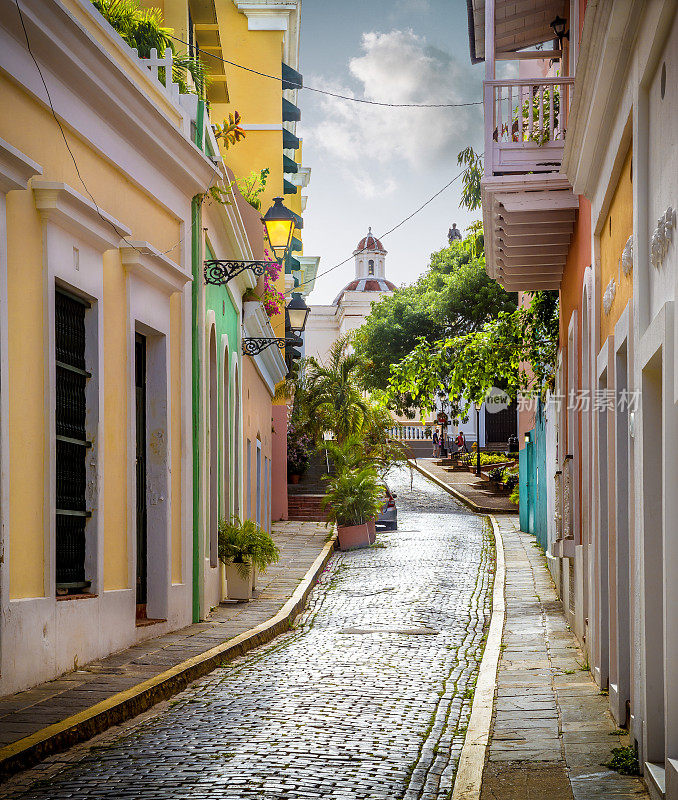 波多黎各老圣胡安的彩色街道
