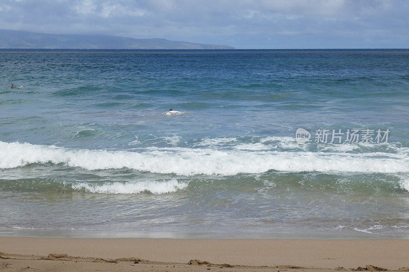 夏威夷毛伊岛的檀香山湾和莫库莱亚湾