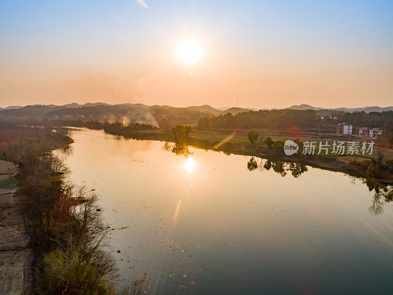 中国湖南农村河流的航空摄影