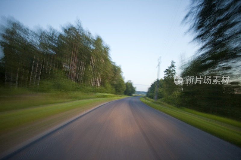 乡村道路驾驶模糊不清