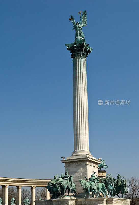 布达佩斯英雄广场。匈牙利