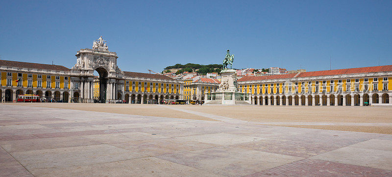 全景商业广场Praça做Comércio在里斯本，葡萄牙