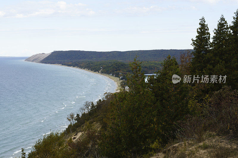 利拉瑙半岛的密歇根湖岸边