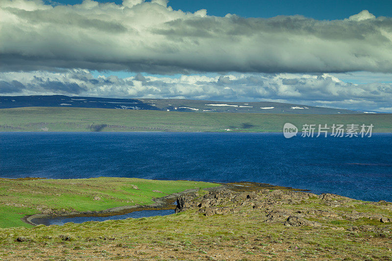 美丽的冰岛蓝色峡湾