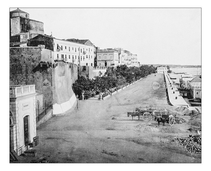 锡拉库萨(锡拉库萨，西西里岛，意大利)长廊的古董照片-19世纪的照片。