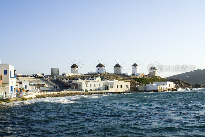 风车圣托里尼岛港口