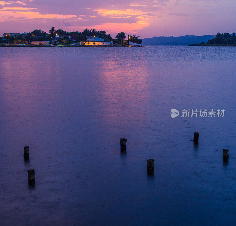 日落，佩滕伊察泻湖