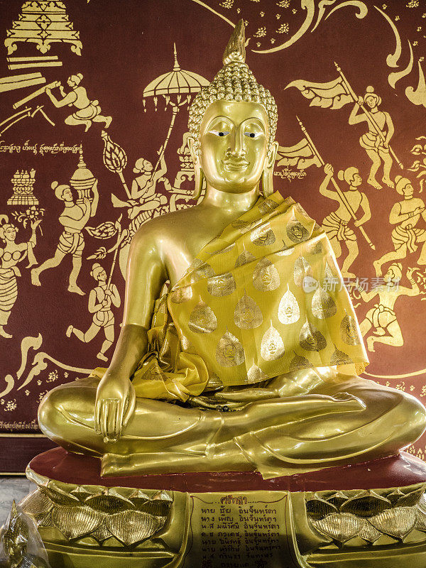 泰国清迈清曼寺的佛像