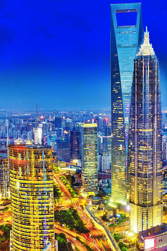夜景摩天大楼，城市建筑，浦东，中国上海