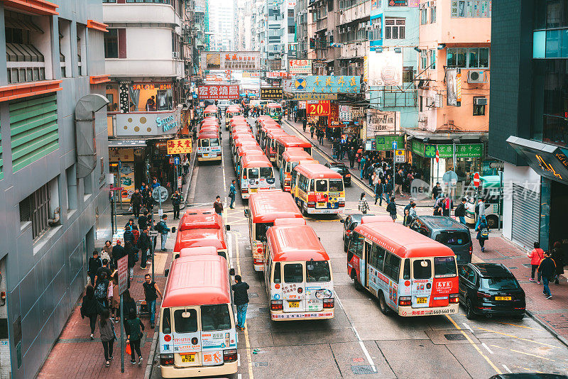 繁忙的街道在香港