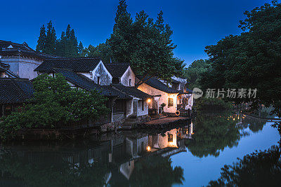 中国乌镇的夜景