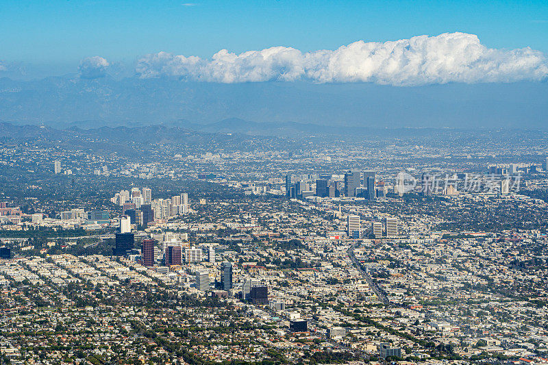 高空鸟瞰图西洛杉矶看奇迹英里和世纪城市