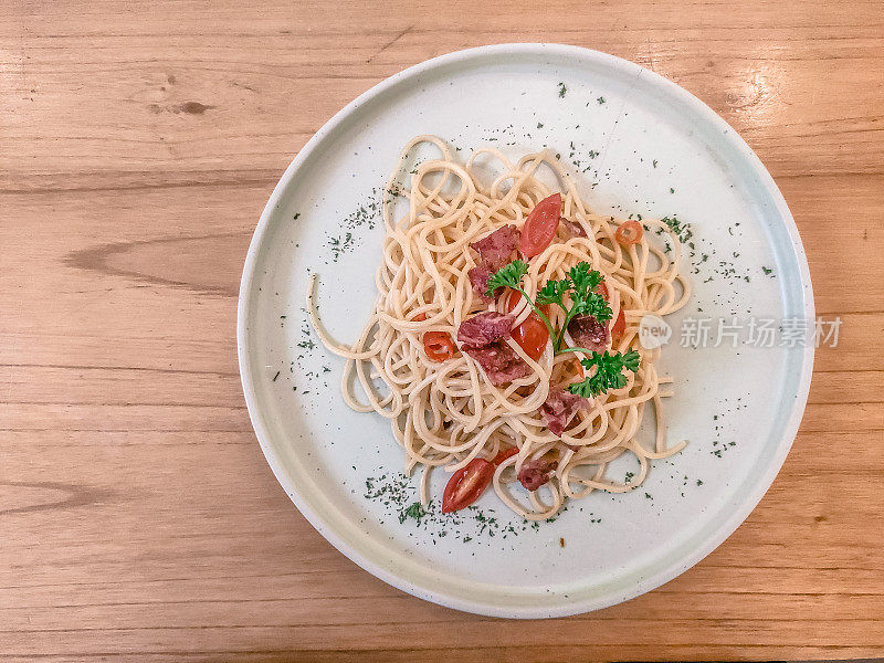 意大利面大蒜和油