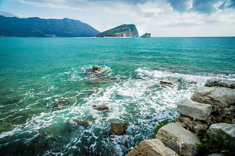 位于布瓦海岸的亚得里亚海