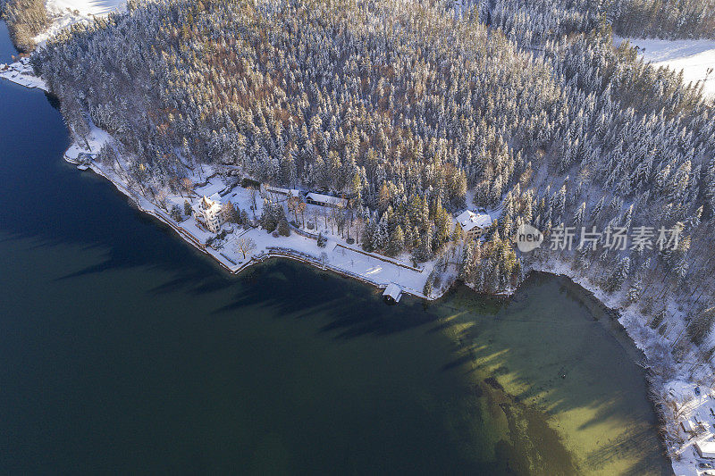 格伦德尔湖，冬季全景，奥地利