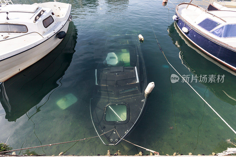 沉没的船