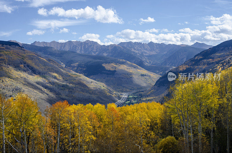 位于科罗拉多落基山脉的维尔山口