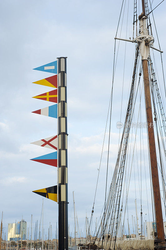 帆船上的航海旗