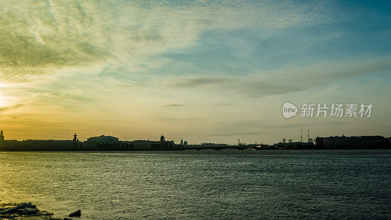 圣彼得堡涅瓦河上的日落