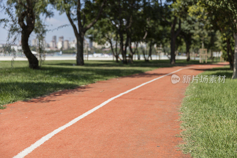 公园内的跑步道