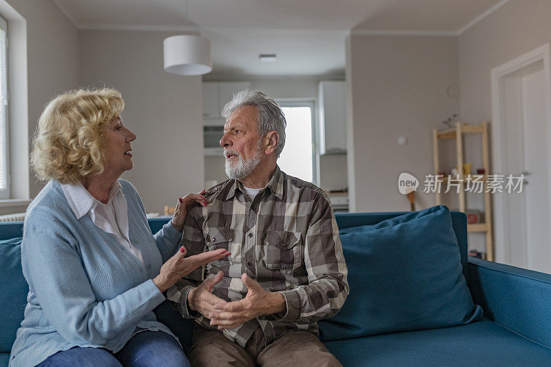 老年夫妇发生冲突