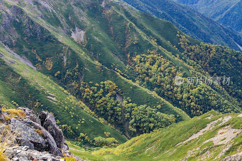 南阿尔卑斯山,日本山梨县县