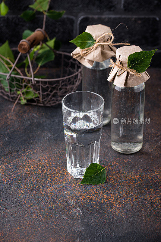 桦树汁，俄罗斯传统的春季饮料