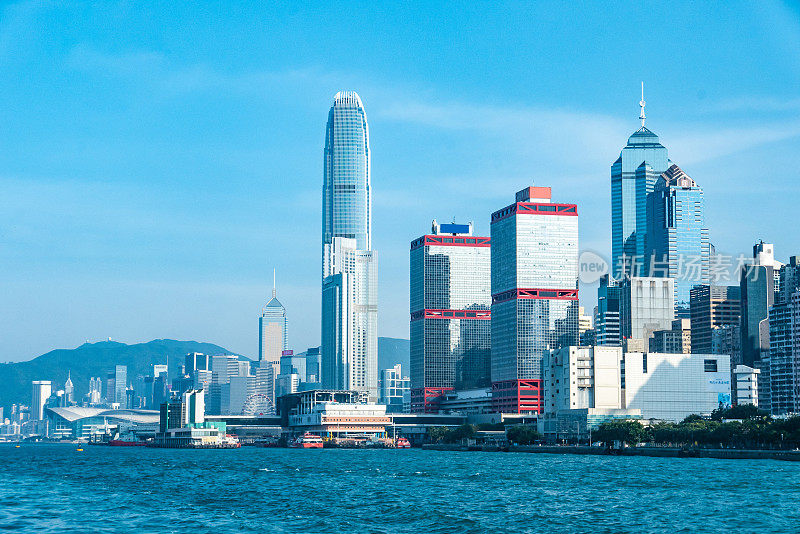 香港西湾坚尼地城的现代化摩天大楼