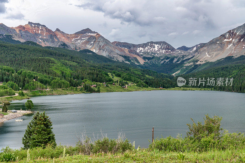 落基山脉美丽的山景